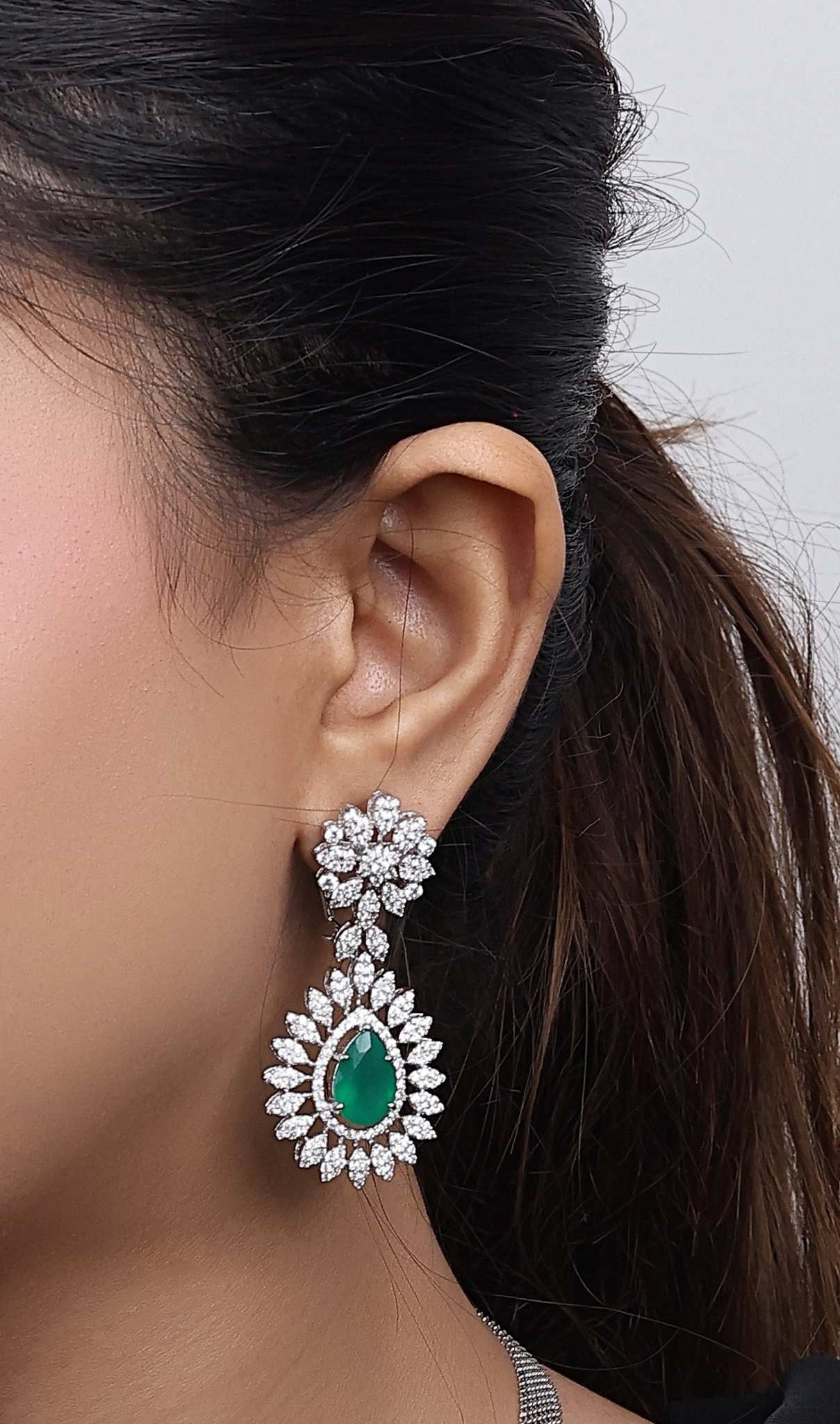 Asmaan Green Stone Necklace Set