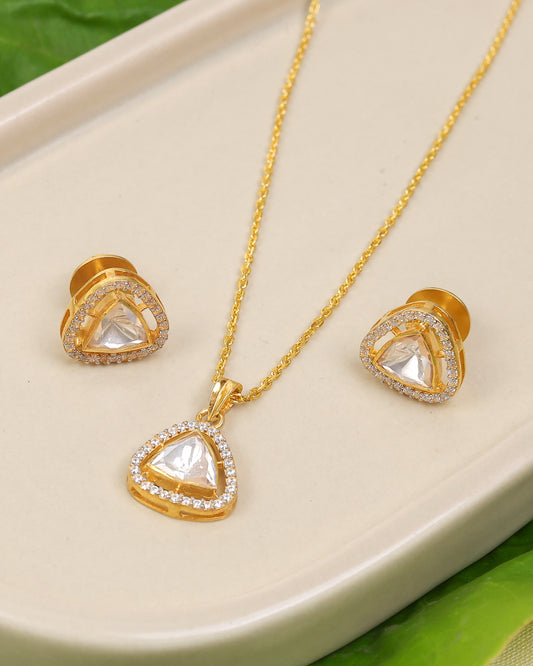 Ishya Pendant Set