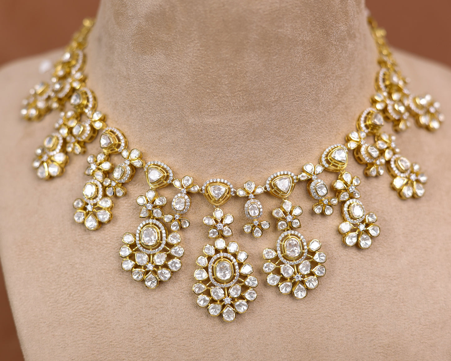 Amaira Necklace Set