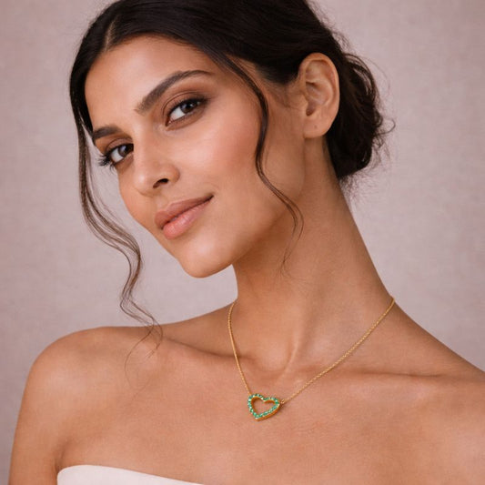 Regal Emerald Amour Pendant