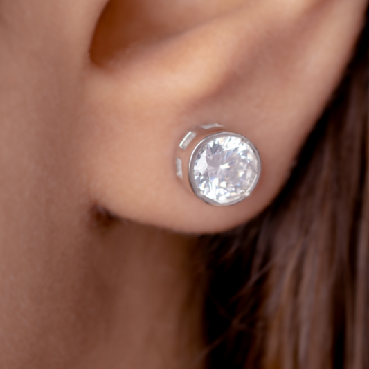 Radiant Edges Stud Earring