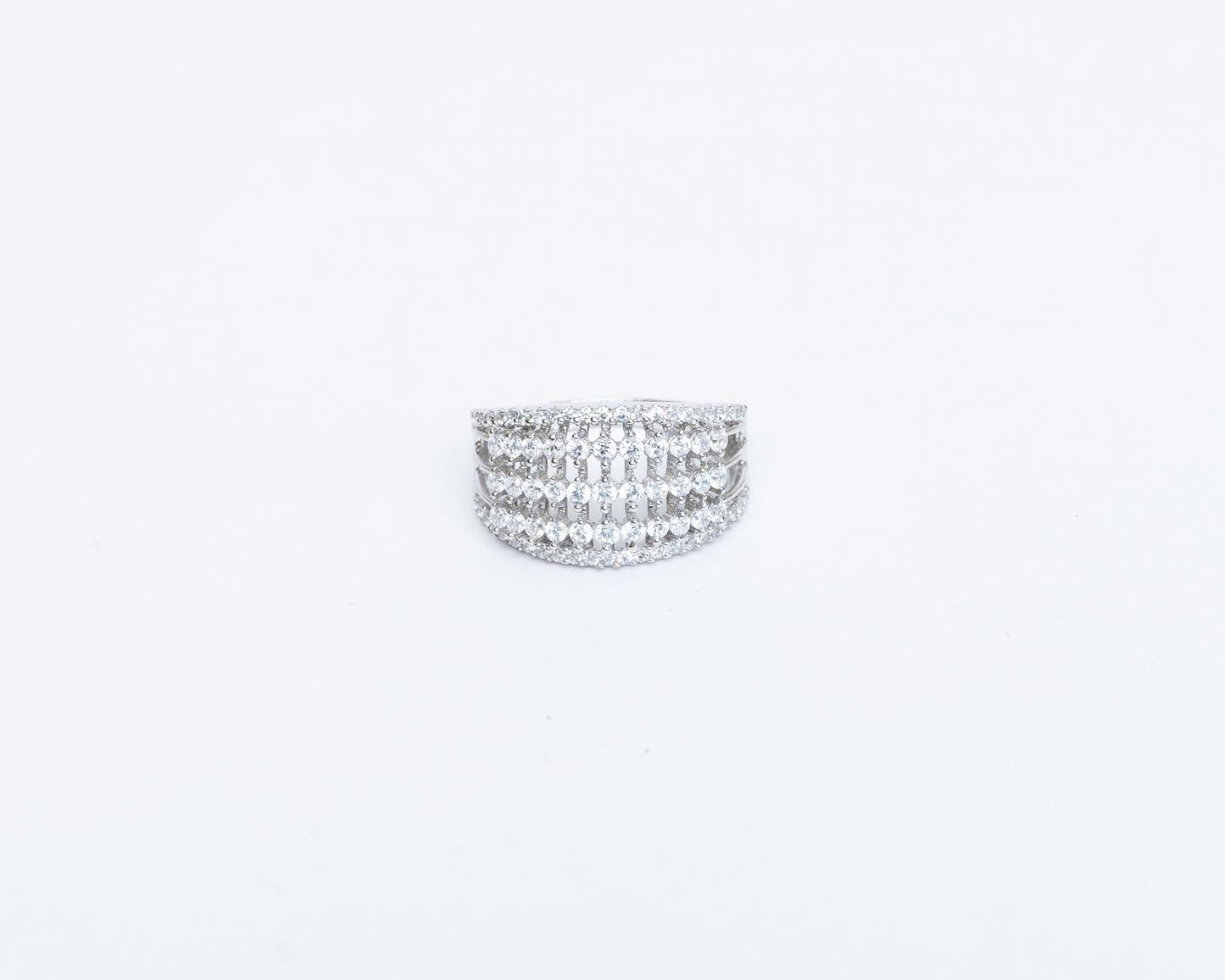 Silver layered artificial diamond ring