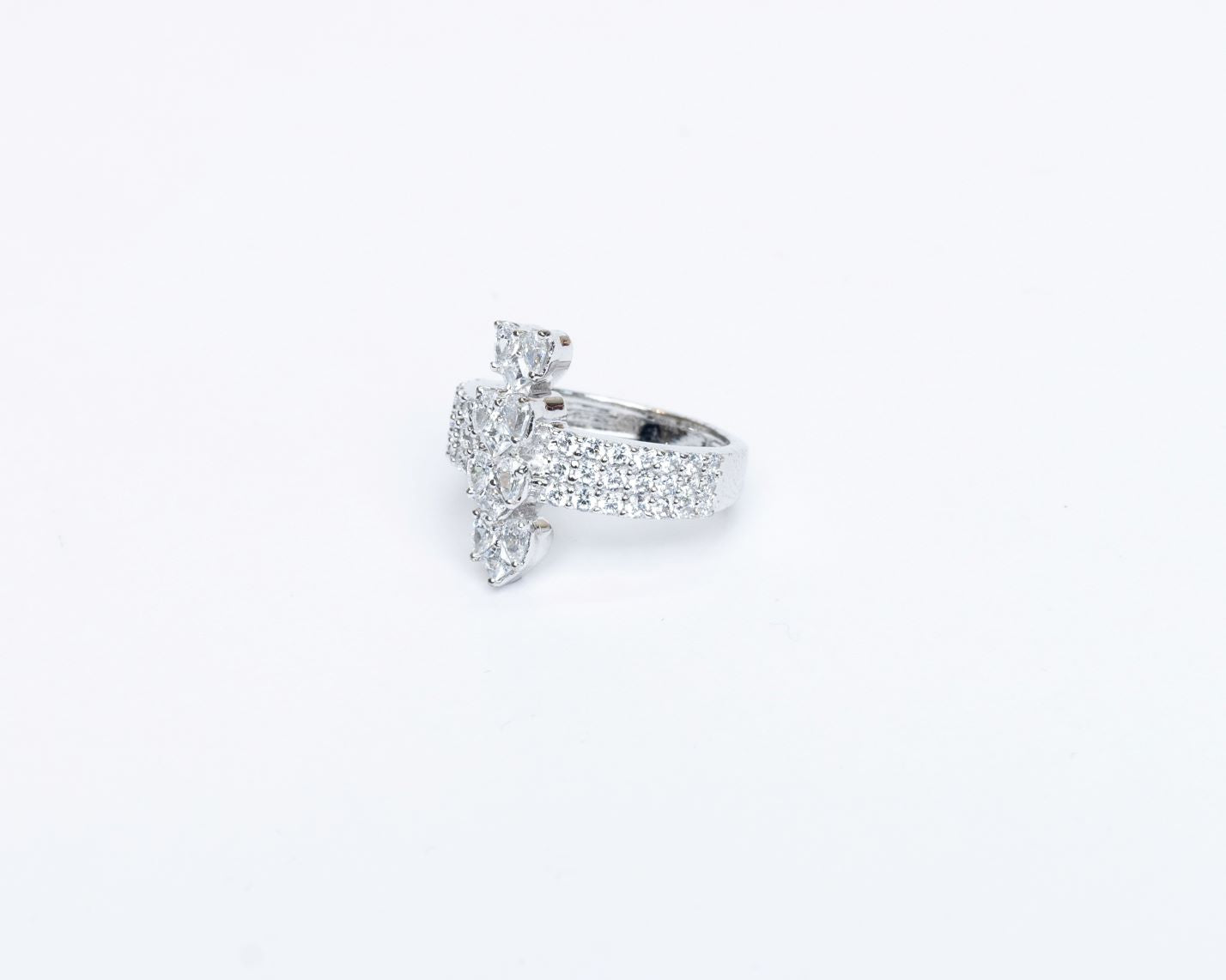 4 stone artificial diamond ring