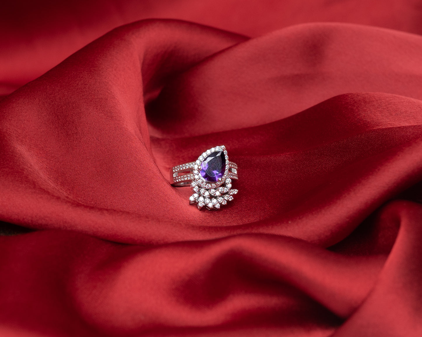 Violet Teardrop Royal Ring