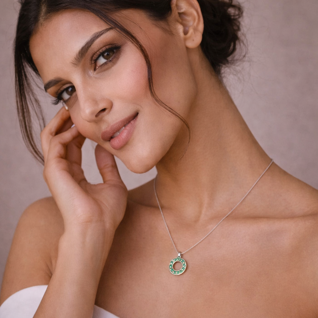 Emerald Vida pendant